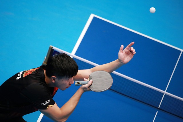 Sådan vælger du udstyr og spillestil til bordtennis